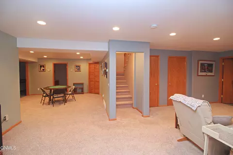 824 Interstate Ave W, Bismarck, ND 58503 photo 23
