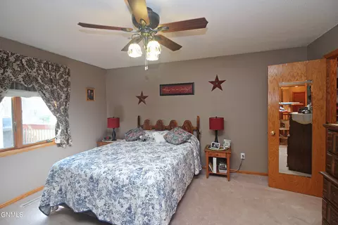 824 Interstate Ave W, Bismarck, ND 58503 photo 15