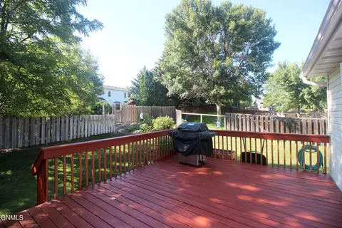 824 Interstate Ave W, Bismarck, ND 58503 photo 36