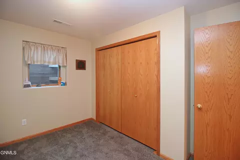 824 Interstate Ave W, Bismarck, ND 58503 photo 28