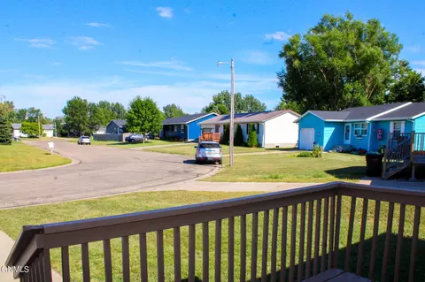 9 Custer Dr, Lincoln, ND 58504 photo 60