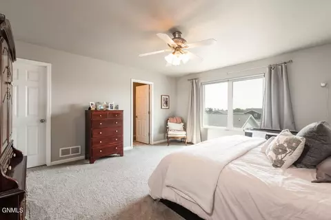4310 Serenity Ct, Bismarck, ND 58503 photo 13