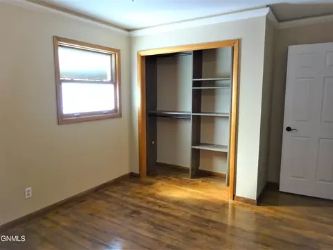 511 Gary Ave, Bismarck, ND 58501 photo 11