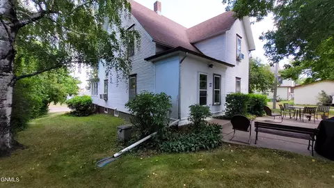 511 4th St W, Edgeley, ND 58433 photo 7
