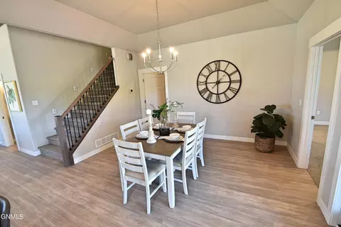 909 Cornerstone Ln, Bismarck, ND 58503 photo 12