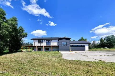 13409 Kingsview Ln, Williston, ND 58801 photo 10