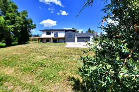 13409 Kingsview Ln, Williston, ND 58801 photo 9