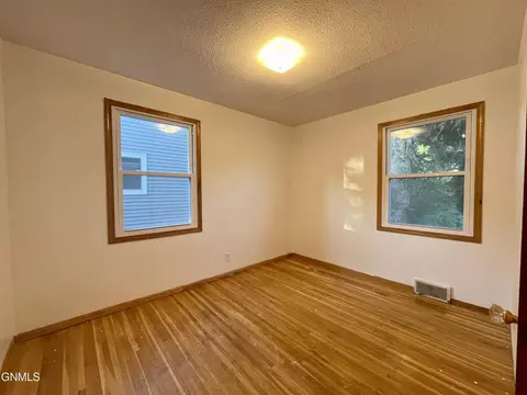 316 West St, Ray, ND 58849 photo 8