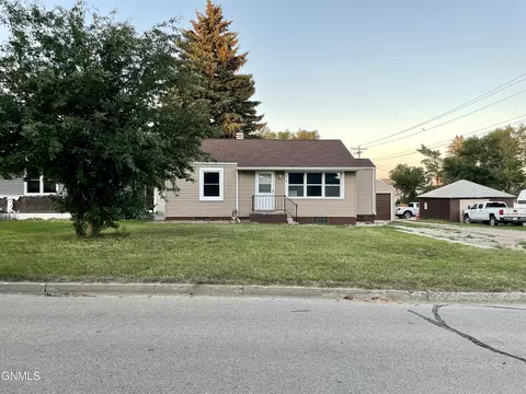 316 West St, Ray, ND 58849 photo 2