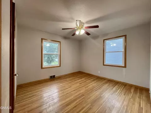 316 West St, Ray, ND 58849 photo 7