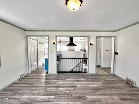 2019 3rd Ave E, Williston, ND 58801 photo 17