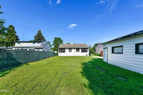 2019 3rd Ave E, Williston, ND 58801 photo 8