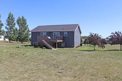 4350 Preston Loop, Bismarck, ND 58504 photo 46