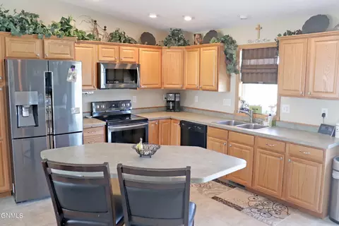 4350 Preston Loop, Bismarck, ND 58504 photo 42