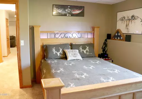 4350 Preston Loop, Bismarck, ND 58504 photo 32