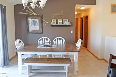 4350 Preston Loop, Bismarck, ND 58504 photo 36