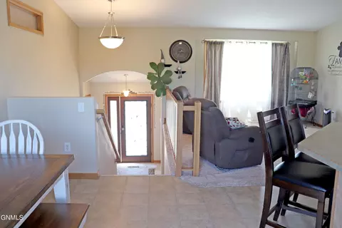 4350 Preston Loop, Bismarck, ND 58504 photo 9