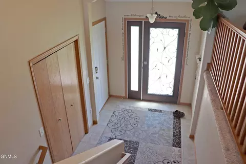 4350 Preston Loop, Bismarck, ND 58504 photo 37