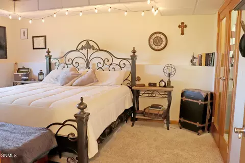 4350 Preston Loop, Bismarck, ND 58504 photo 29