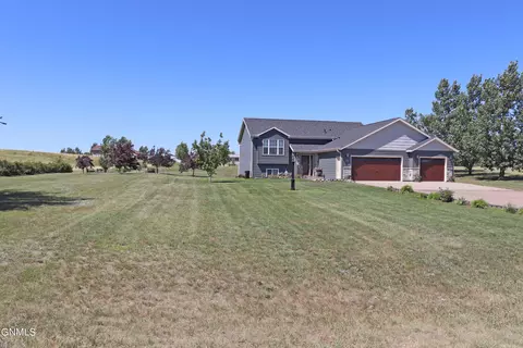 4350 Preston Loop, Bismarck, ND 58504 photo 57