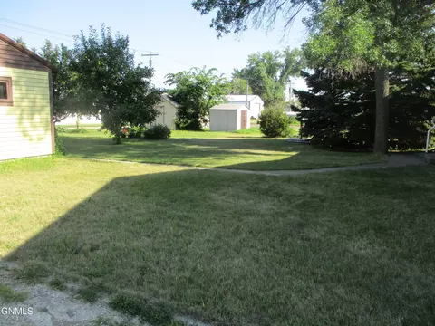 317 Eggert St, Turtle Lake, ND 58575 photo 29