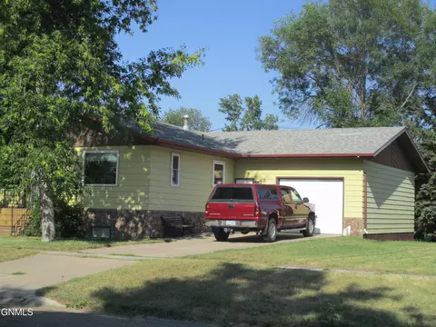 317 Eggert St, Turtle Lake, ND 58575 photo 1