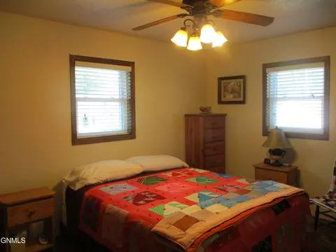 317 Eggert St, Turtle Lake, ND 58575 photo 13