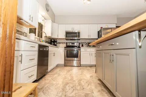 147 Brandon Dr, Bismarck, ND 58503 photo 10
