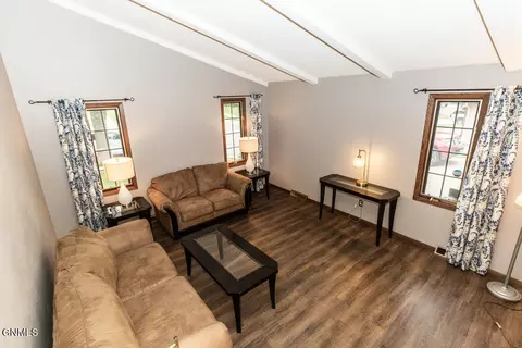 147 Brandon Dr, Bismarck, ND 58503 photo 5