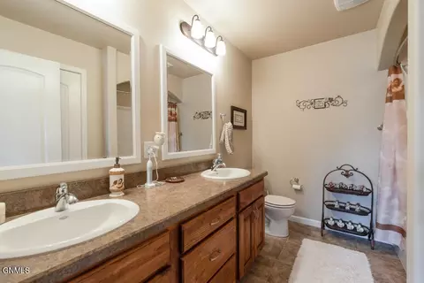 715 Compass Loop, Bismarck, ND 58504 photo 24