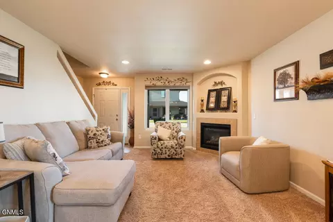715 Compass Loop, Bismarck, ND 58504 photo 6