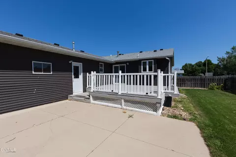 227 E Denver Ave, Bismarck, ND 58504 photo 24