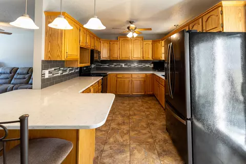 227 E Denver Ave, Bismarck, ND 58504 photo 6