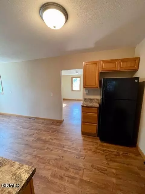 702 7th Ave W, Williston, ND 58801 photo 17