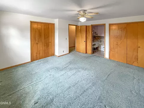 1517 1st Ave E, Williston, ND 58801 photo 16