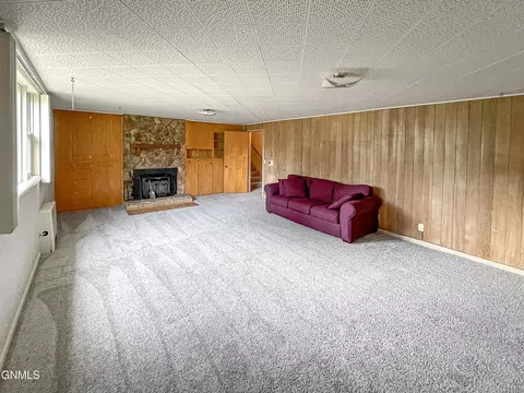 1517 1st Ave E, Williston, ND 58801 photo 18
