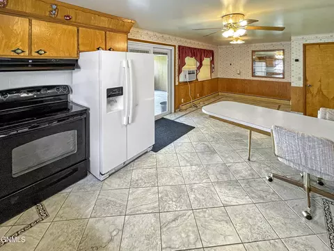 1517 1st Ave E, Williston, ND 58801 photo 11