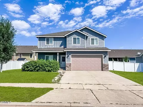 3314 Prairie Commons St, Williston, ND 58801 photo 2