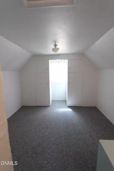 145 A Ave E, Dickinson, ND 58601 photo 7