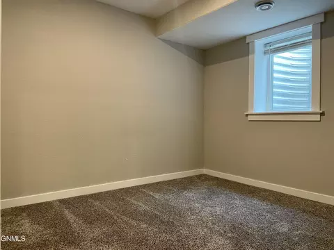 13662 Mulberry Loop NW, Williston, ND 58801 photo 16