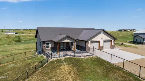 14719 Lambert St, Williston, ND 58801 photo 6