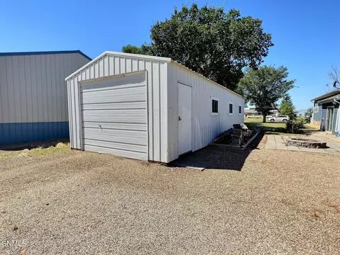 215 1st Ave E, New Leipzig, ND 58562 photo 3