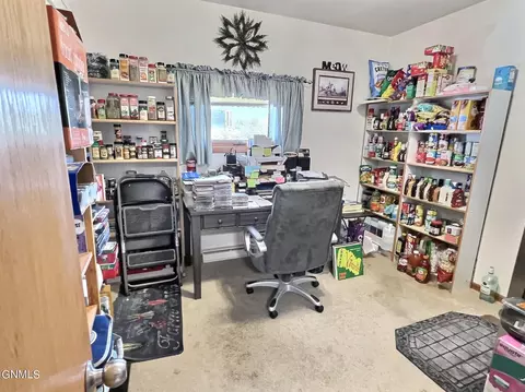 215 1st Ave E, New Leipzig, ND 58562 photo 17