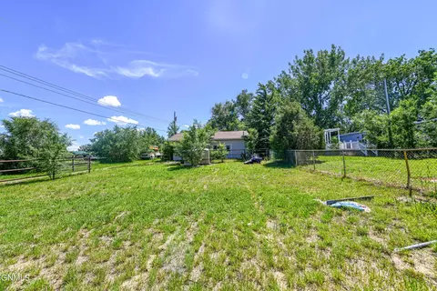 3708 2nd Ave E, Williston, ND 58801 photo 5