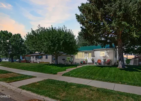 1911 6th Ave W, Williston, ND 58801 photo 33