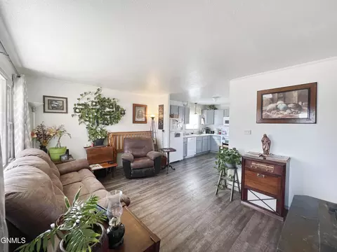 1911 6th Ave W, Williston, ND 58801 photo 8