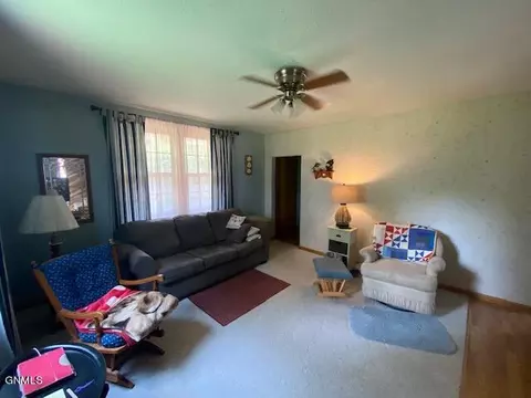 312 Miller Ave, Stanton, ND 58571 photo 8