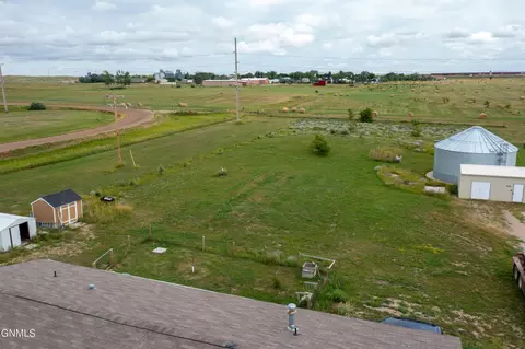 5948 124b Ave NW, Epping, ND 58843 photo 11