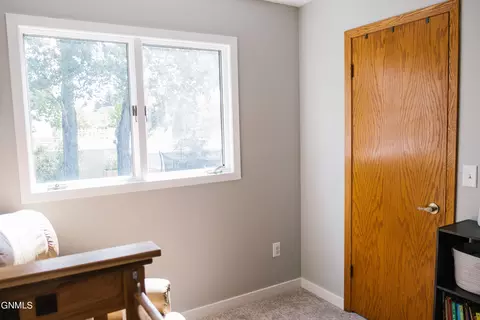 1421 Canyon Dr, Bismarck, ND 58503 photo 19