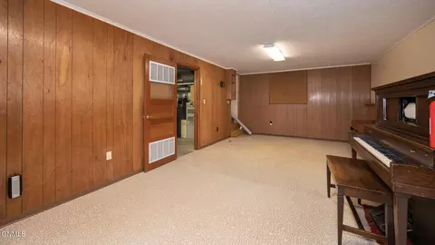 202 Owens Ave, Bismarck, ND 58501 photo 26